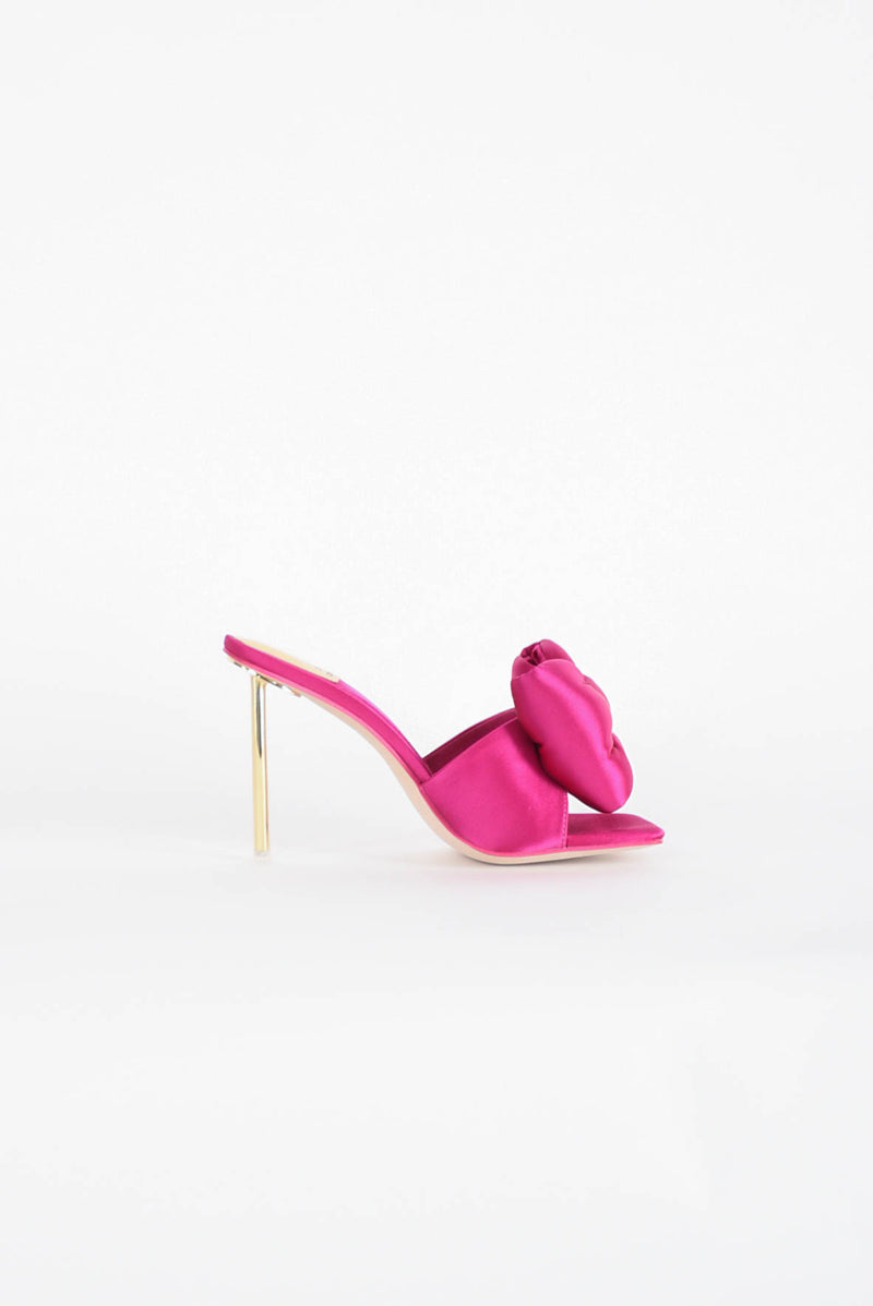 JEFFREY CAMPBELL sandali modello bow down