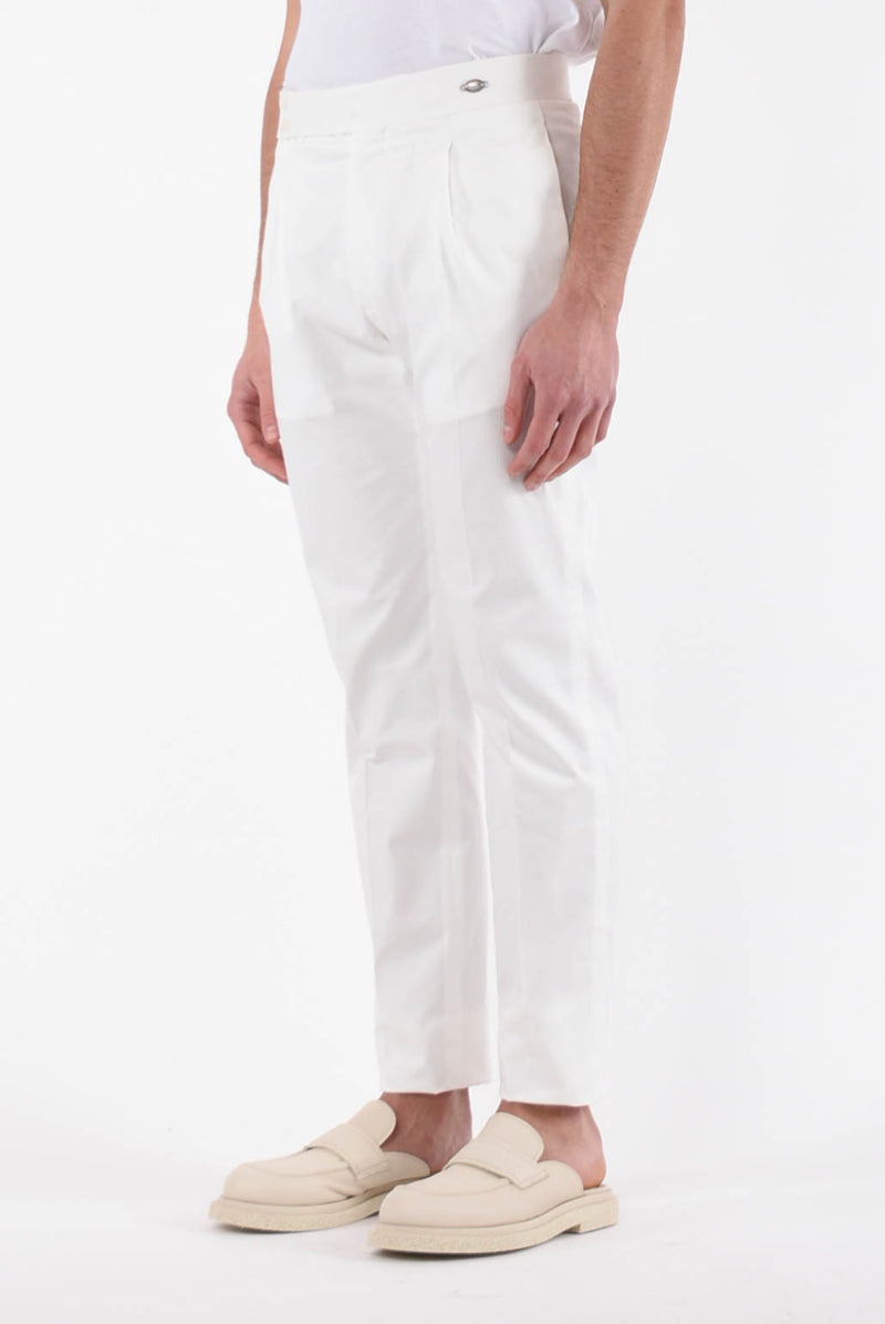 TAGLIATORE Pantaloni con pinces